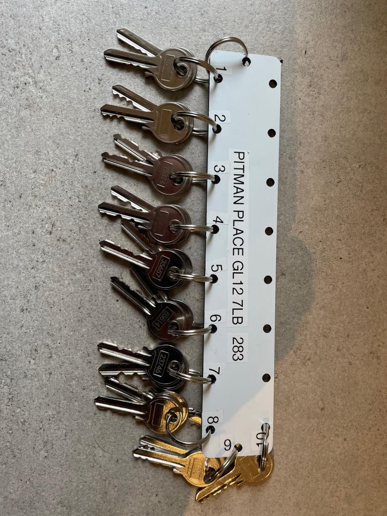 Lot: 114 - TEN REFURBISHED LOCK-UP GARAGES - Keys available to all garage locks